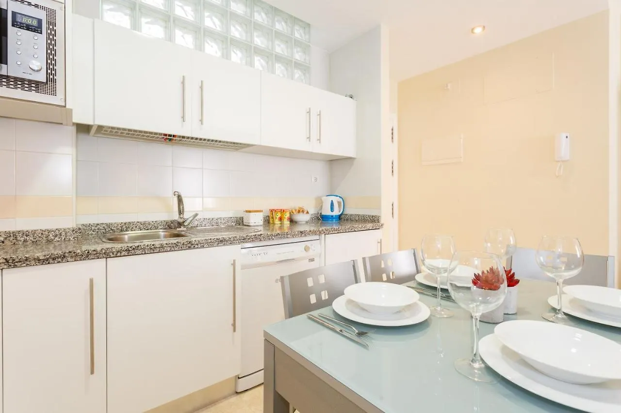Апартаменты Apartamento Playa Cadiz By Isa Hoteles