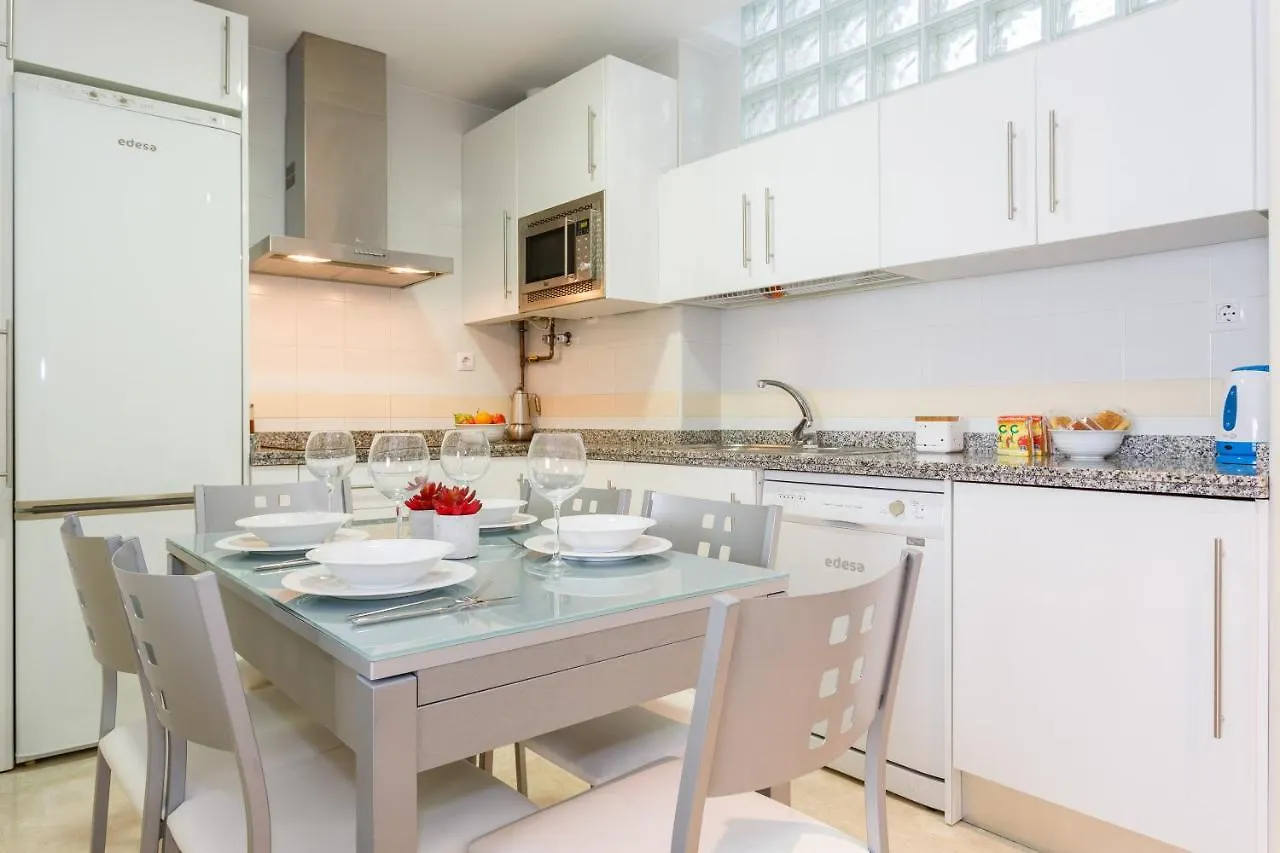 Apartamento Playa Cadiz By Isa Hoteles